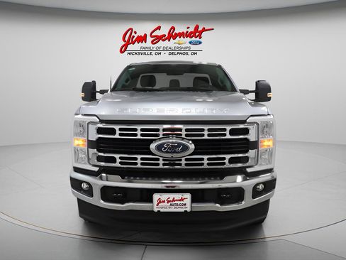 Used 2024 Ford F250 XLT w/ 360-Degree Camera Package AWD/4WD image 3