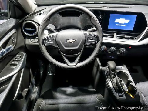 New 2026 Chevrolet Trax LS image 12