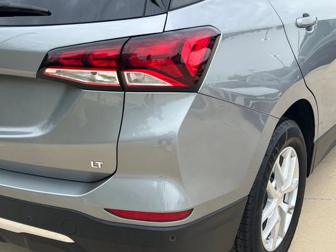 Used 2023 Chevrolet Equinox LT FWD image 14