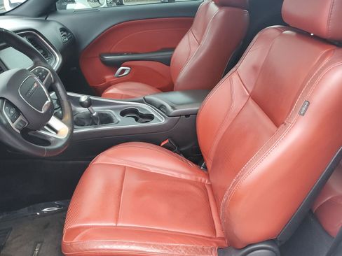 Used 2015 Dodge Challenger R/T Plus RWD image 11