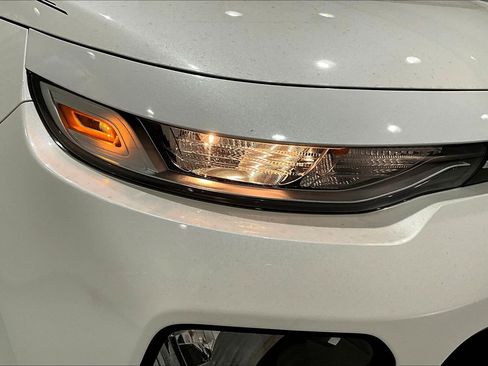 Used 2020 Kia Soul LX FWD image 31