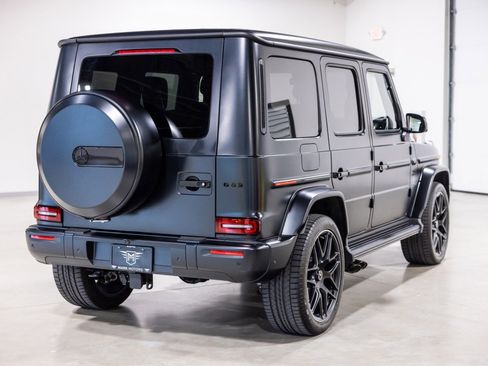 Used 2025 Mercedes-Benz G 63 AMG 4MATIC image 9