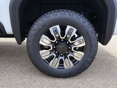 New 2026 GMC Sierra 3500 Denali w/ Denali Reserve Package image 38