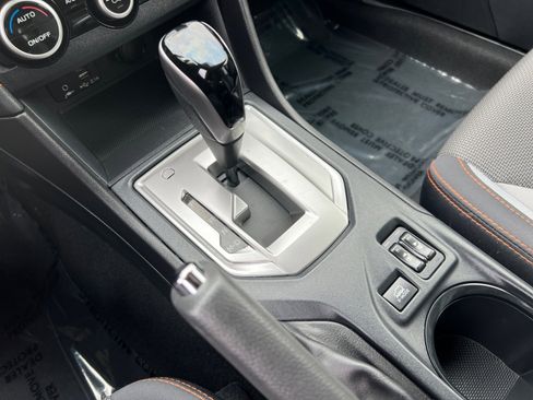 Used 2023 Subaru Crosstrek 2.0i Premium w/ Popular Package #3 image 16