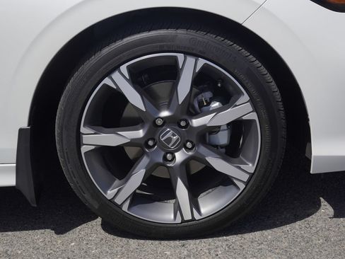 Used 2025 Honda Civic Sport image 4