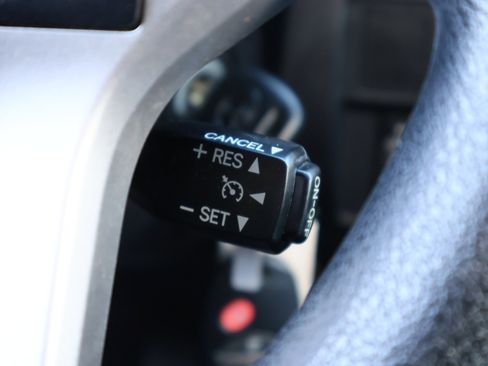 Used 2016 Toyota Tundra SR5 w/ SR5 Upgrade Package image 17