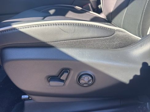 New 2026 Chrysler Pacifica Limited w/ S Appearance Package image 22