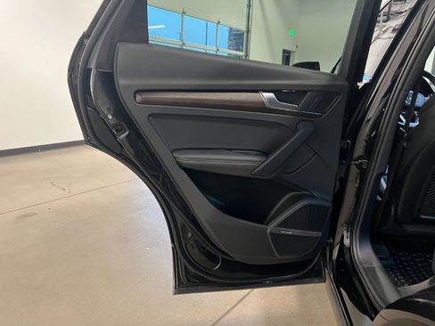 Used 2023 Audi Q5 2.0T Premium Plus w/ Premium Plus Package image 33