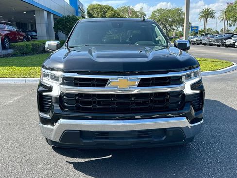 Used 2023 Chevrolet Silverado 1500 LT w/ Protection Package RWD image 2