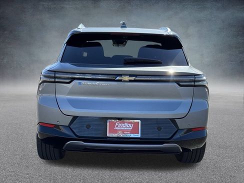 New 2026 Chevrolet Equinox EV LT image 4