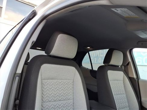 Used 2022 Chevrolet Equinox LT image 23