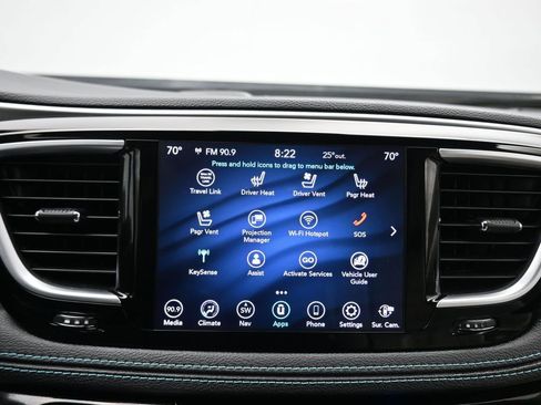 Used 2020 Chrysler Pacifica Limited w/ Advanced Safetytec Group image 18