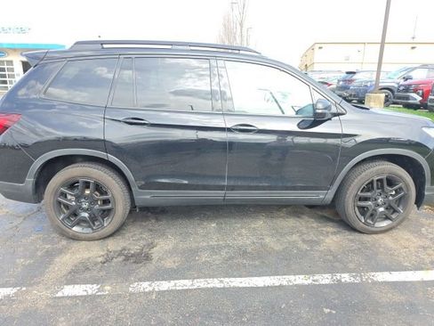 Used 2024 Honda Passport Black Edition image 4