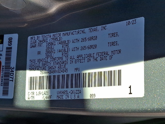 Used 2024 Toyota Sequoia Platinum AWD/4WD image 28