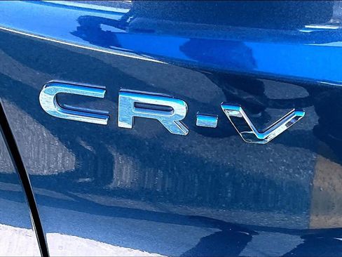 Used 2025 Honda CR-V LX image 10