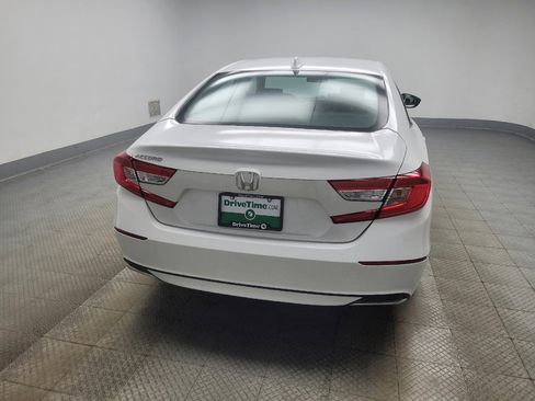 Used 2018 Honda Accord EX image 7