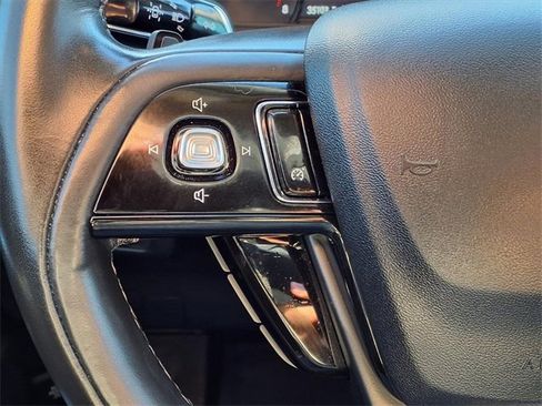 Certified 2021 Lincoln Corsair AWD image 14