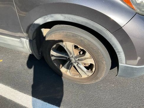 Used 2019 Honda CR-V LX image 2