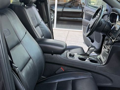 Used 2019 Jeep Grand Cherokee Overland image 19