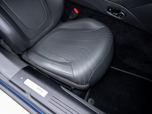 Used 2020 Aston Martin DB11 AMR image 65