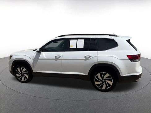 Used 2026 Volkswagen Atlas SE FWD image 10