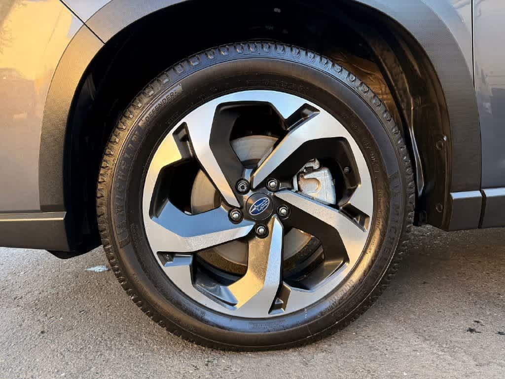 Certified 2023 Subaru Forester Touring AWD/4WD image 8