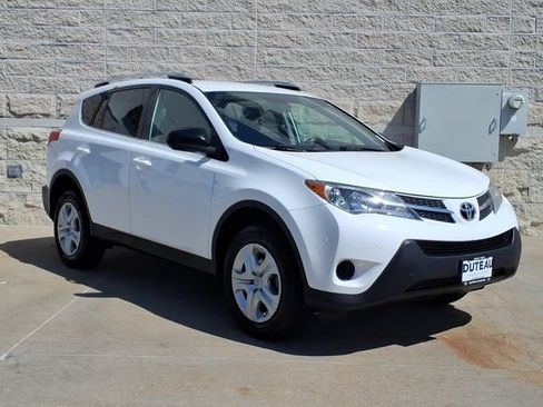Used 2015 Toyota RAV4 LE w/ Preferred Accessory Package AWD/4WD image 3