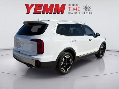 Used 2024 Kia Telluride S w/ S Sunroof Package image 8