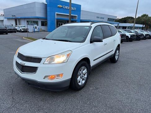 Used 2012 Chevrolet Traverse LS image 3
