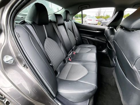 Used 2024 Toyota Camry SE FWD image 19
