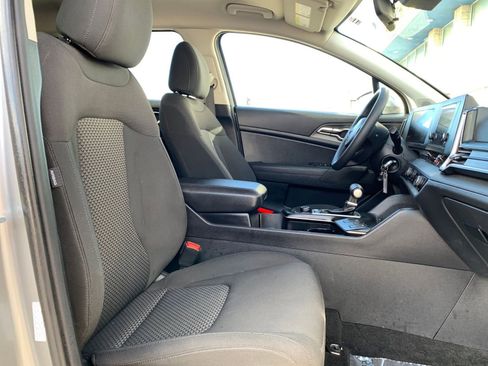 Used 2024 Kia Sportage LX image 35