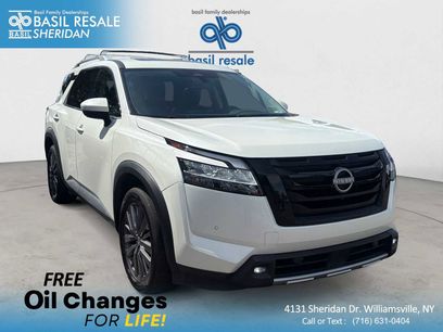 Used 2023 Nissan Pathfinder SL w/ SL Premium Package