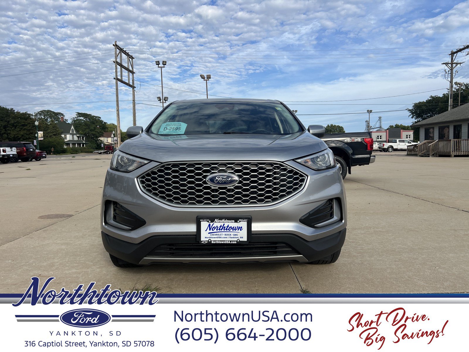 Used 2024 Ford Edge SEL AWD/4WD image 2