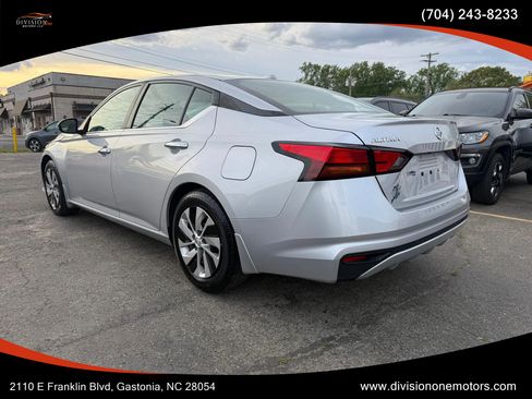Used 2020 Nissan Altima 2.5 S FWD image 6
