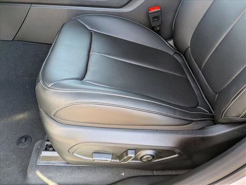 New 2025 Jeep Grand Cherokee Limited image 4