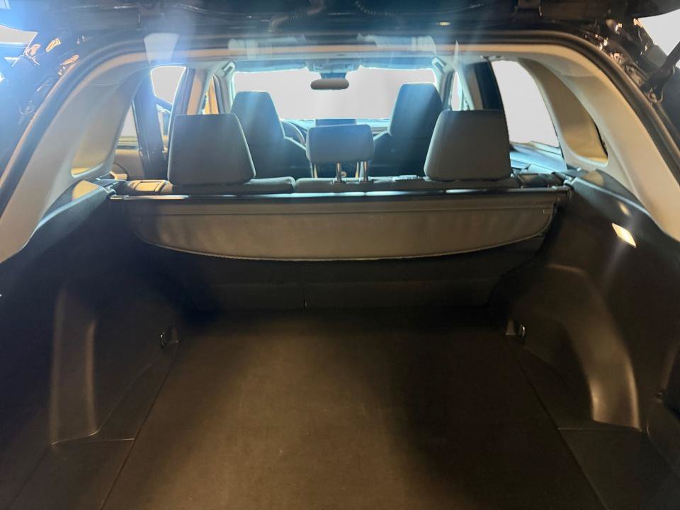 Certified 2025 Toyota RAV4 LE AWD/4WD image 19