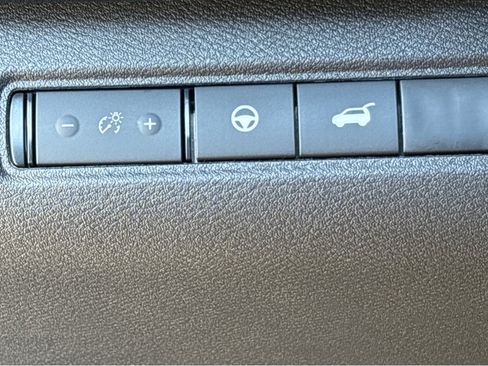 New 2026 Nissan Pathfinder SL w/ SL Premium Package image 9