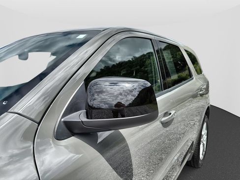 Used 2025 Dodge Durango GT AWD/4WD image 11