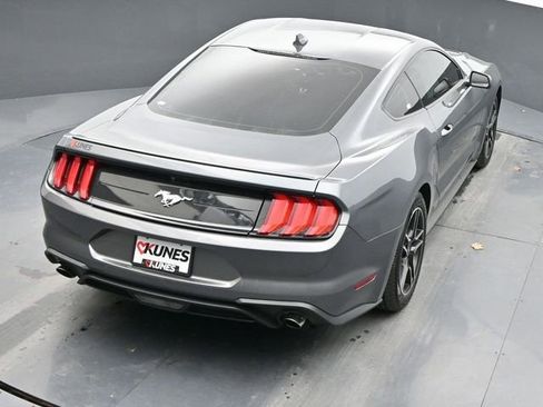 Used 2022 Ford Mustang Premium image 40