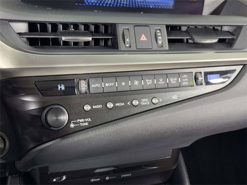 Used 2019 Lexus ES 350 image 27