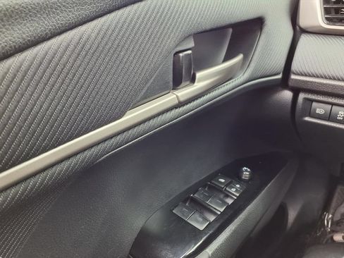 Used 2025 Toyota Camry SE FWD image 18