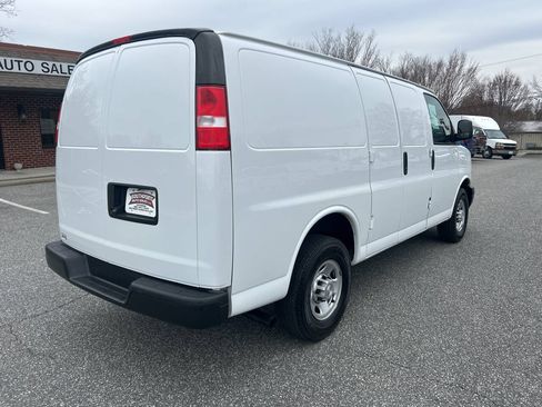 Used 2020 Chevrolet Express 2500 w/ Driver Convenience Package RWD image 9