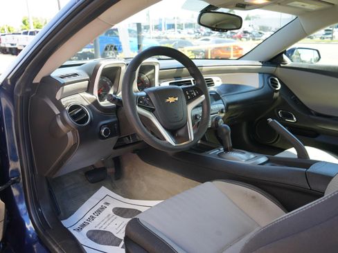 Used 2012 Chevrolet Camaro LS RWD image 11