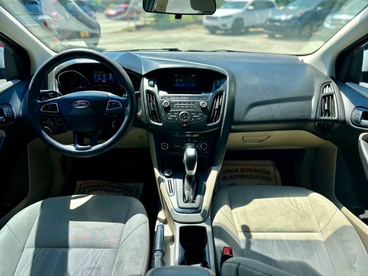 Used 2015 Ford Focus SE FWD image 21