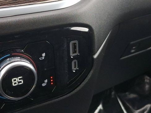 Used 2024 GMC Sierra 1500 Elevation image 26