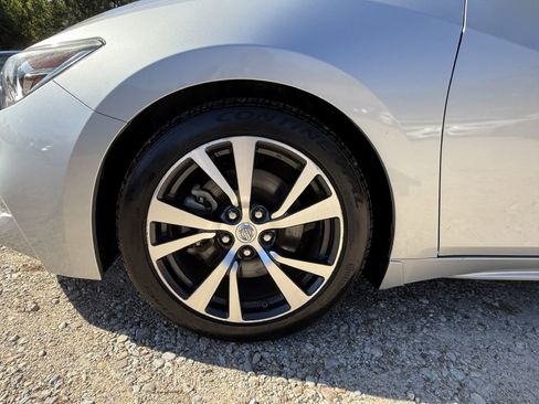 Used 2017 Nissan Maxima Platinum image 11