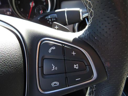 Used 2018 Mercedes-Benz GLA 250 4MATIC image 12