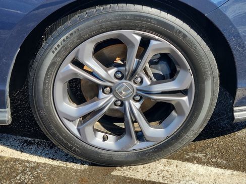 Used 2023 Honda Accord EX image 15