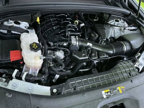 Used 2023 Jeep Grand Cherokee L Laredo image 29