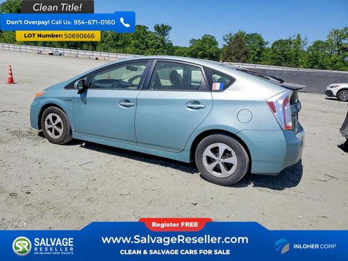 Used 2014 Toyota Prius Two FWD image 3
